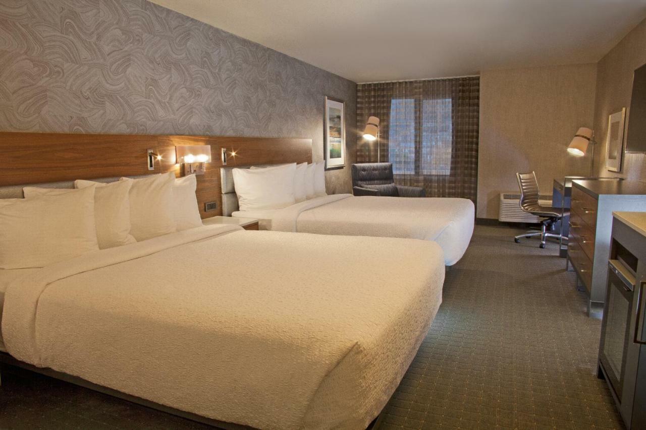 Silver Cloud - Waterfront Hotel